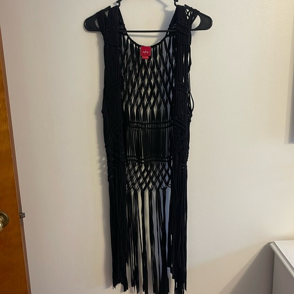 Daytrip Tops - Fringe Vest‎